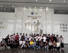 红鸟·谈未来 | 探索科研的无限可能与职业发展的新视野